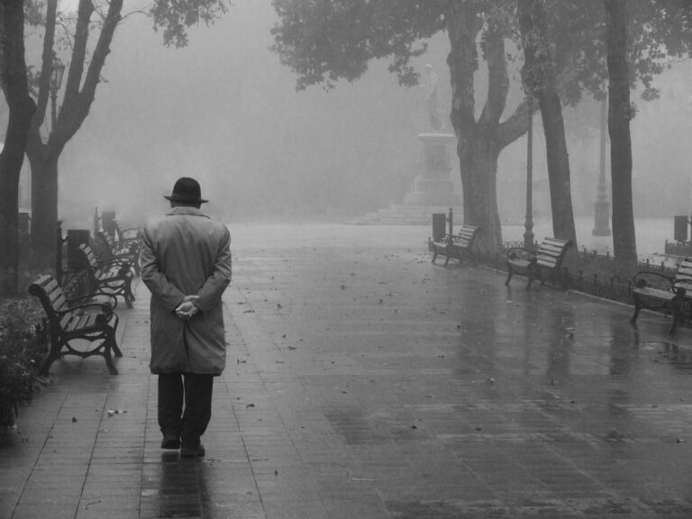 «…что-то в ней не клеится»